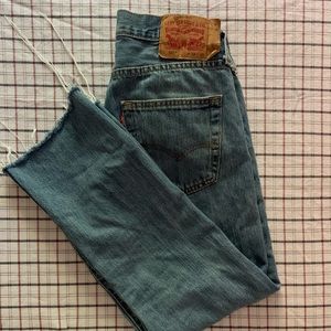 501 Frayed Levi Jeans